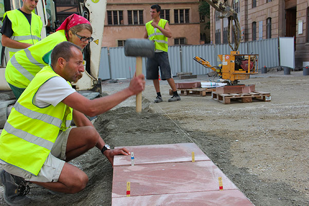 Travaux place du château