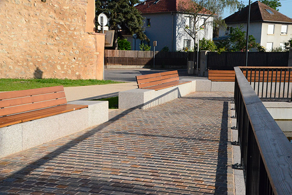 bancs place de la liberté